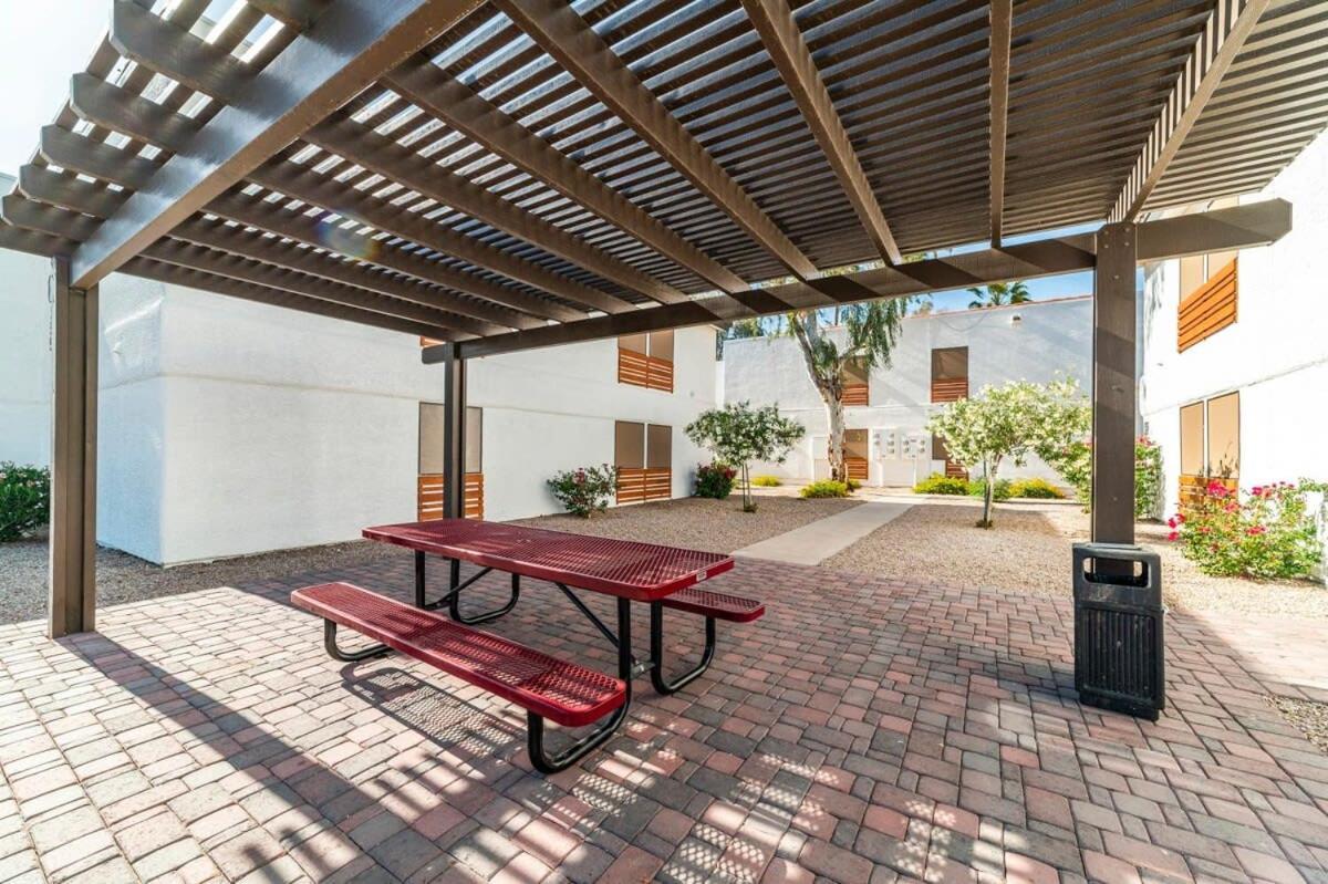 41A Modern Large Studio Condo w heated pool Casa Grande Esterno foto