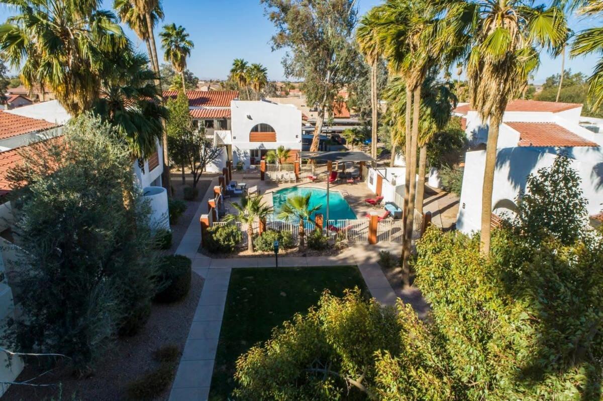 41A Modern Large Studio Condo w heated pool Casa Grande Esterno foto